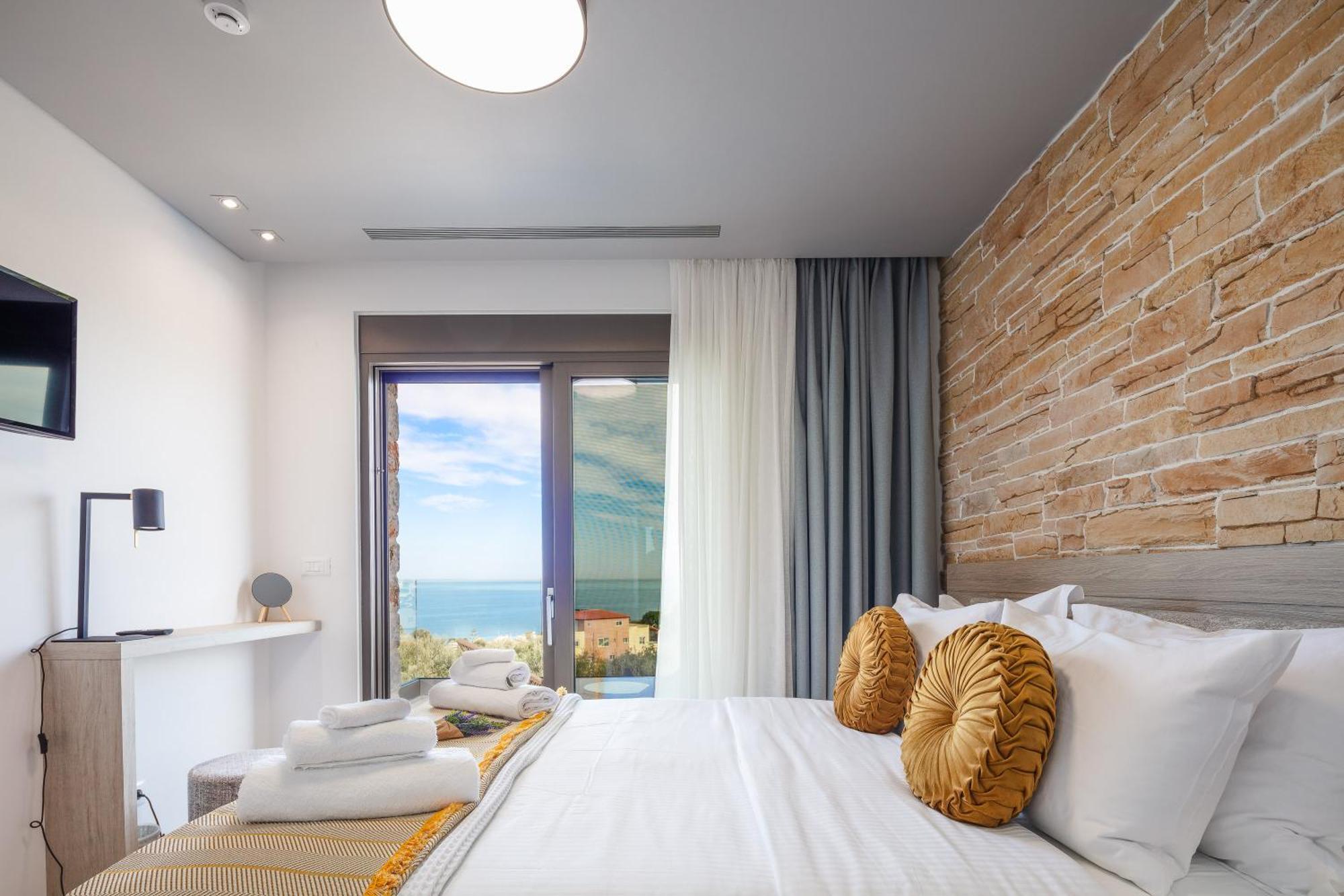 Oinolithos Luxury Villas Kalamaki  Exterior foto
