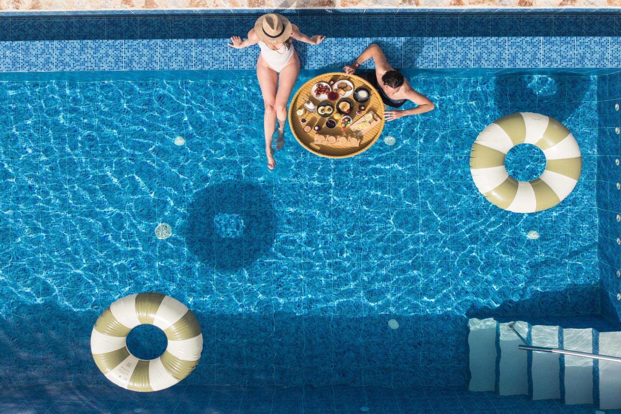 Oinolithos Luxury Villas Kalamaki  Exterior foto